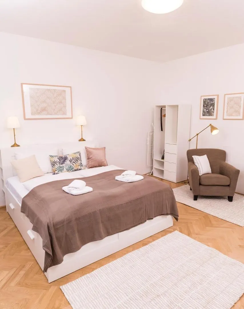 Heart Of Ottakring Apartment Vienna 0*,