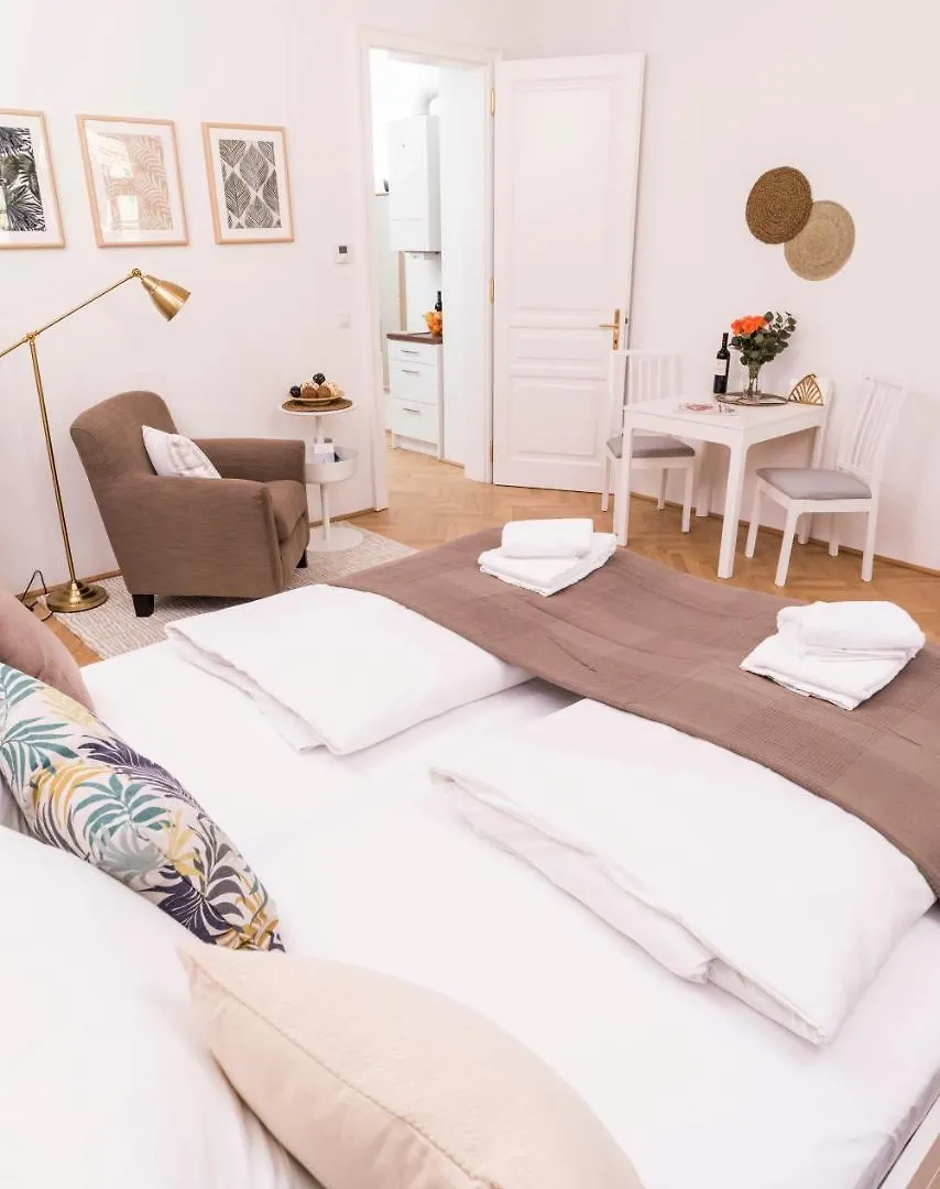 Heart Of Ottakring Apartment Vienna