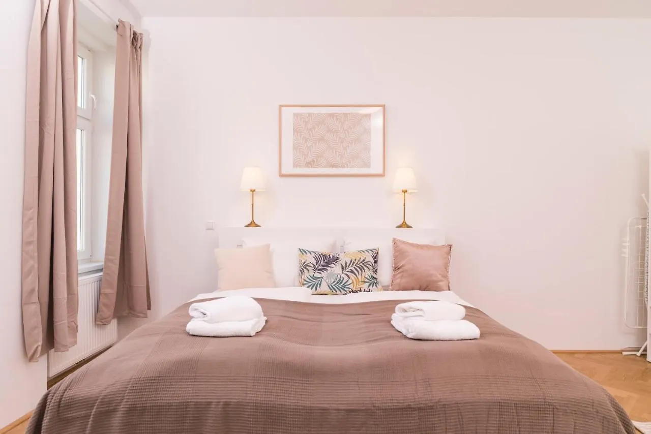 Heart Of Ottakring Apartment Vienna